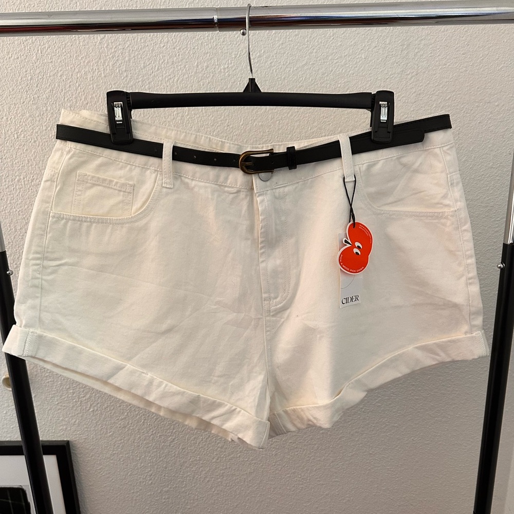 Cider shorts woman